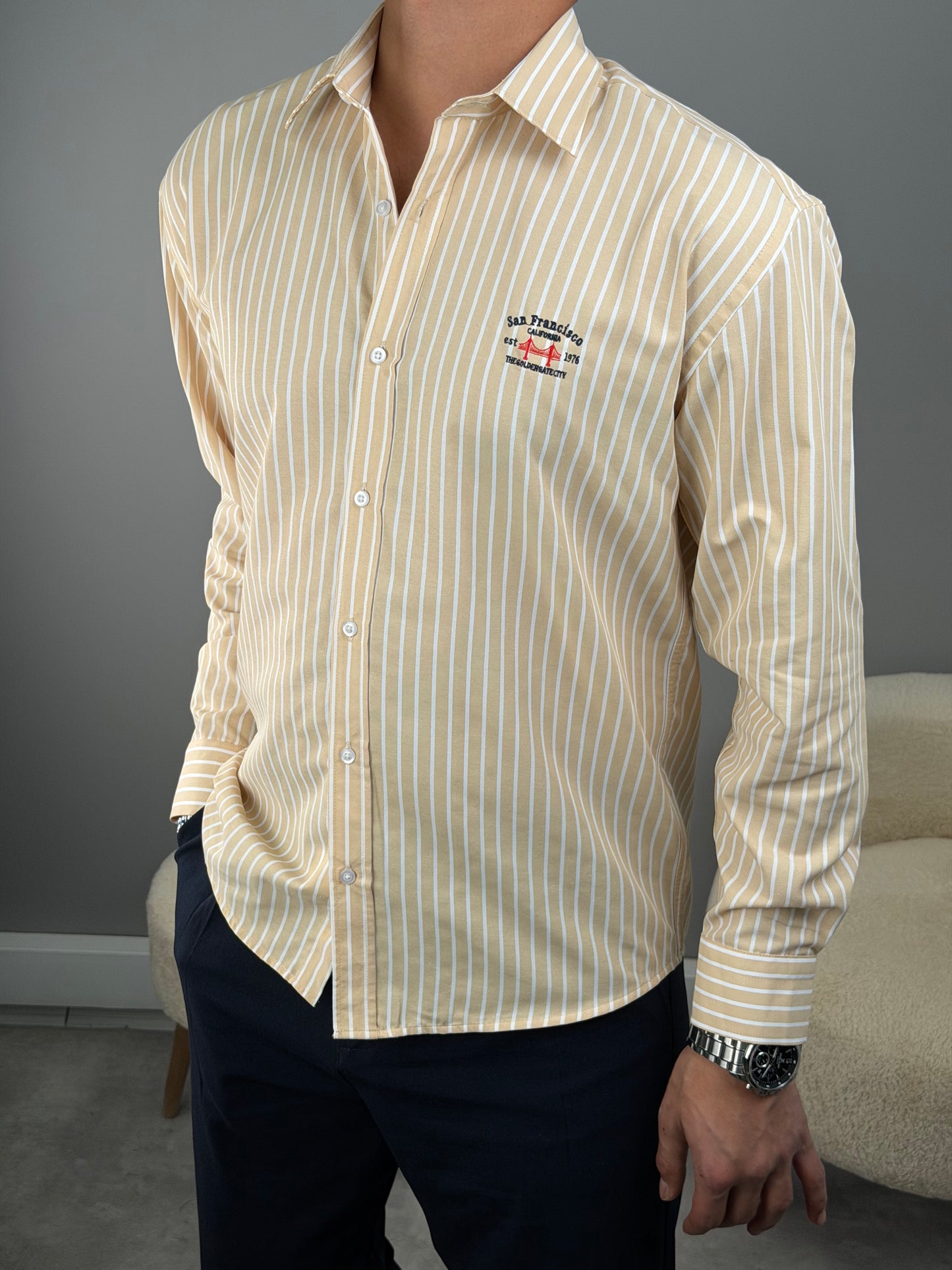 ÇİZGİLİ DİK YAKA KETEN GÖMLEK