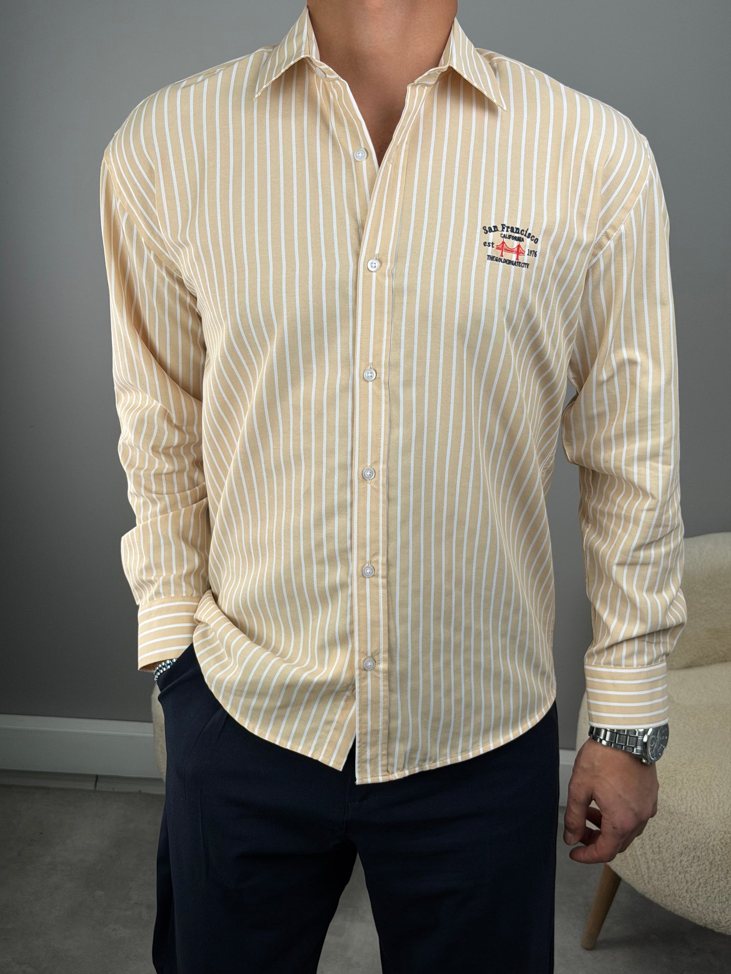 ÇİZGİLİ DİK YAKA KETEN GÖMLEK