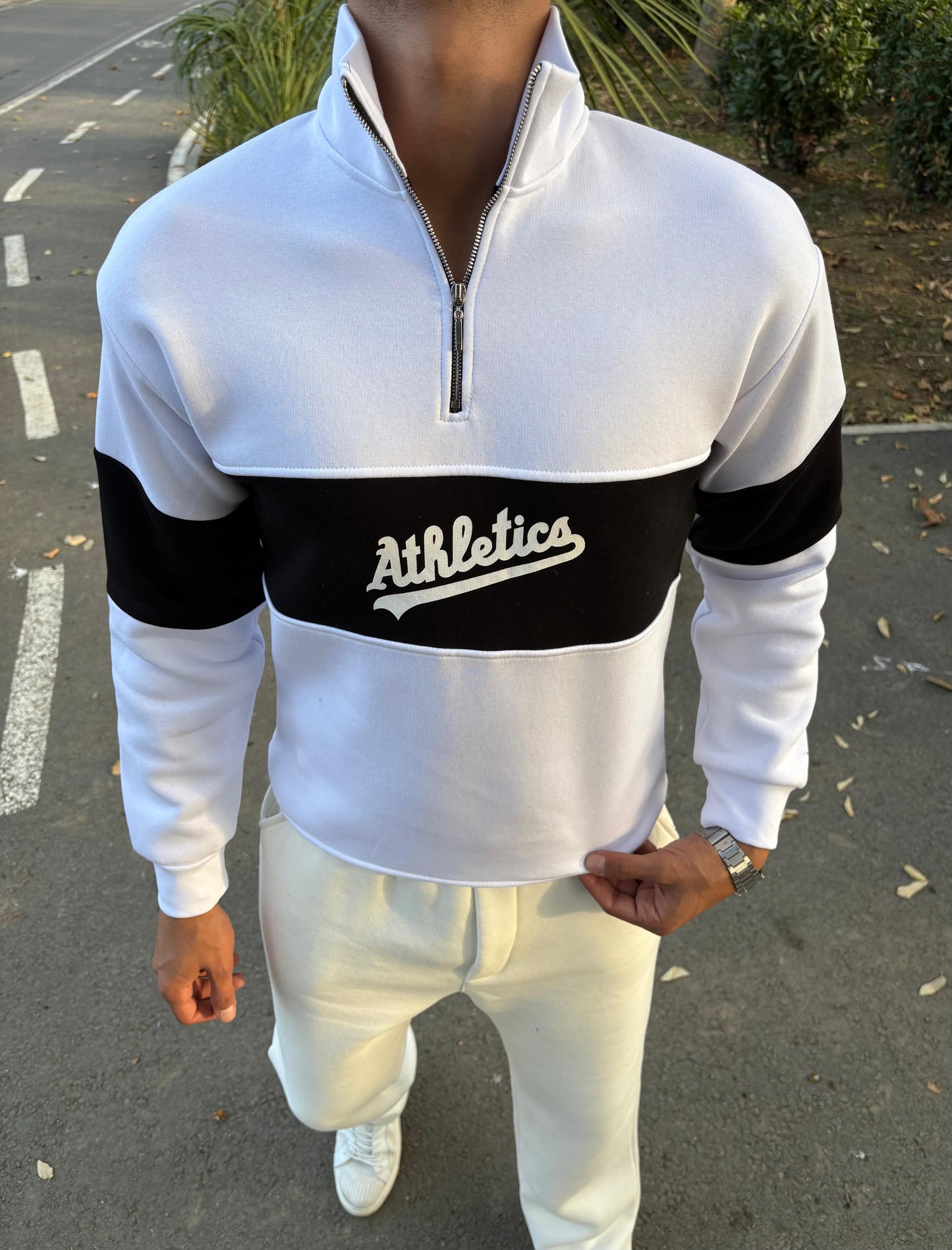 Athletics BASKILI ÜÇ İPLİK ŞARDONLU YARIM FERMUAR SWEATSHİRT BEYAZ