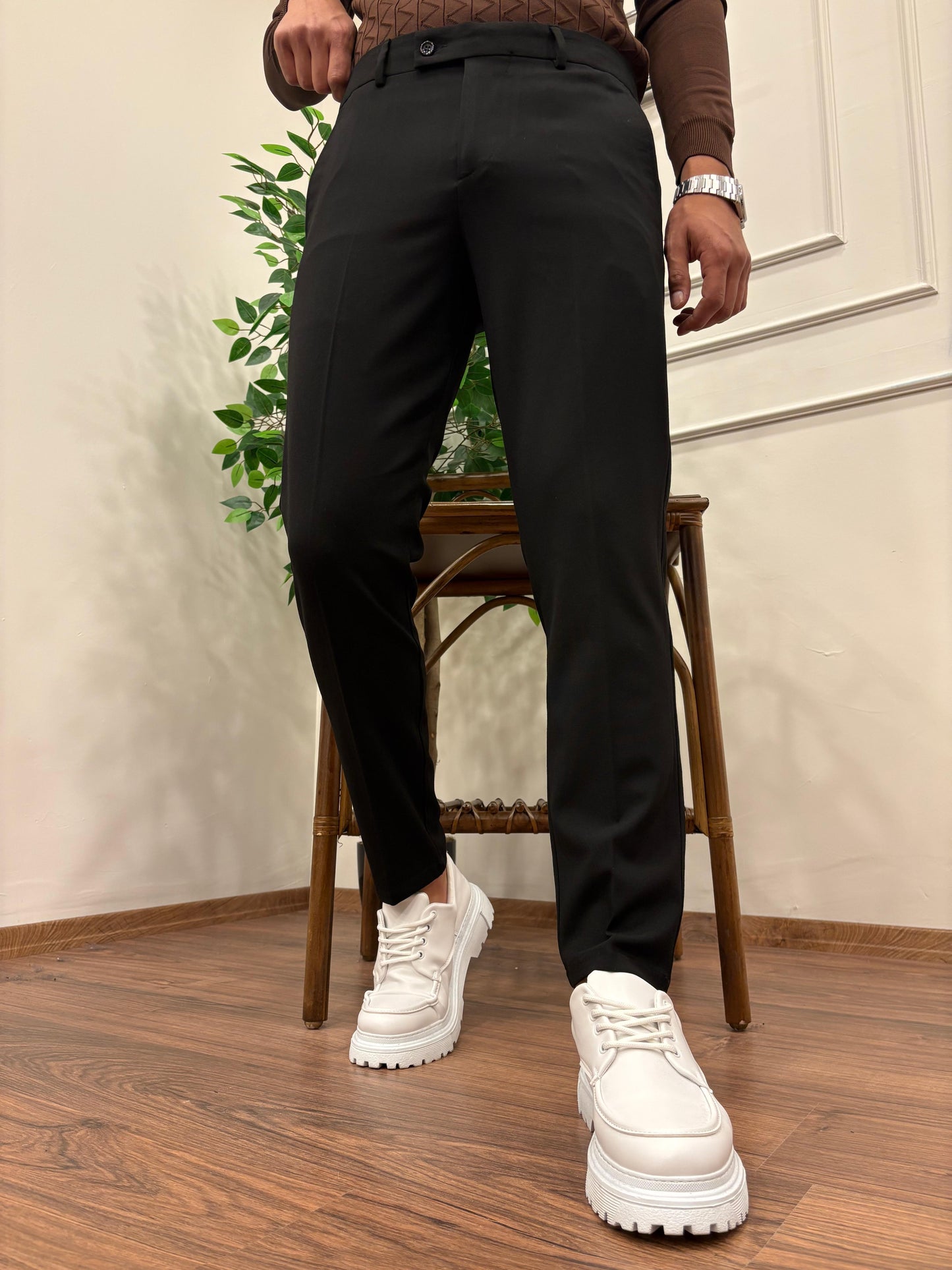 DİL DETAYLI KUMAŞ PANTOLON SİYAH