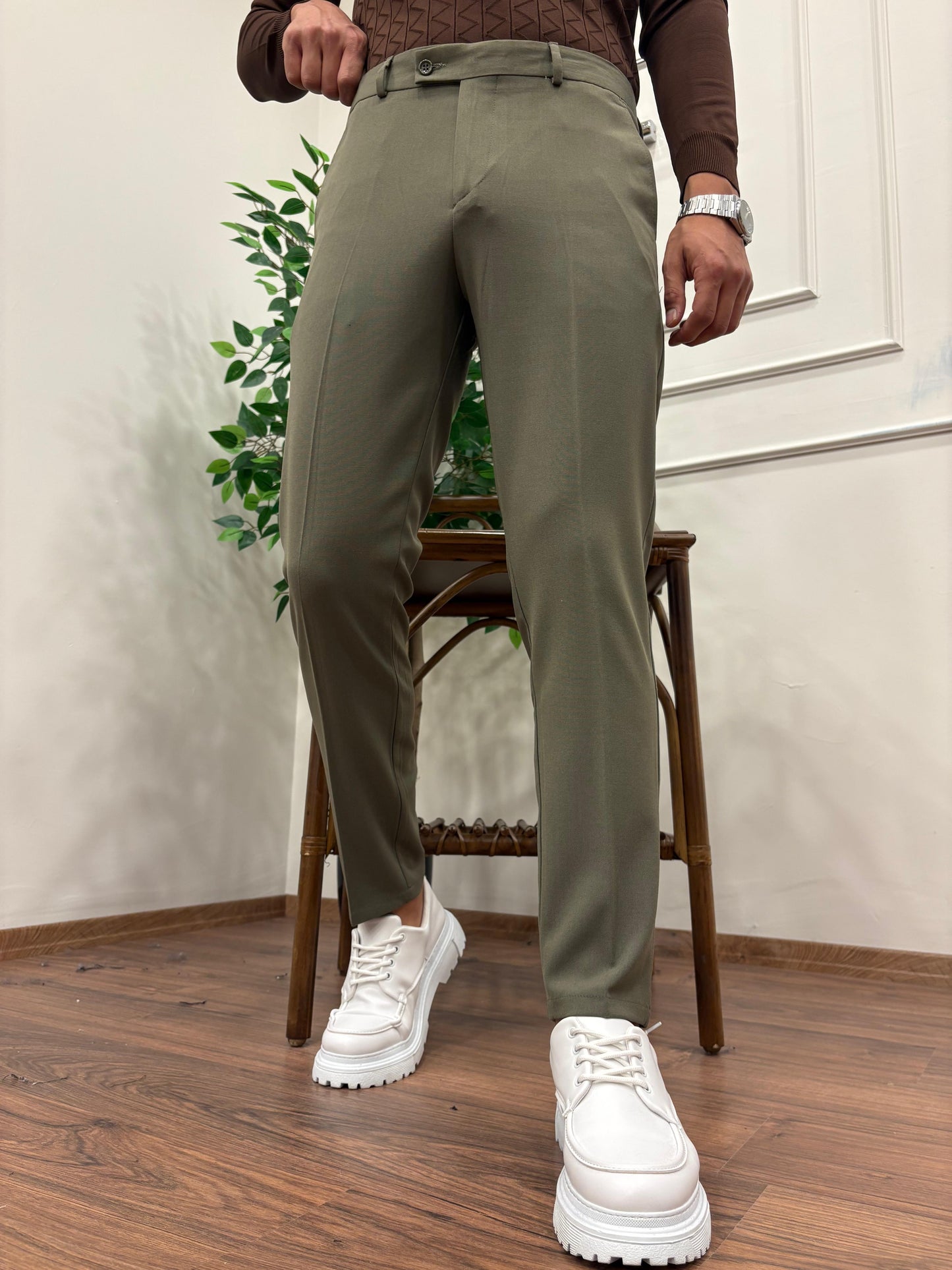 DİL DETAYLI KUMAŞ PANTOLON ÇAĞLA YEŞİLİ