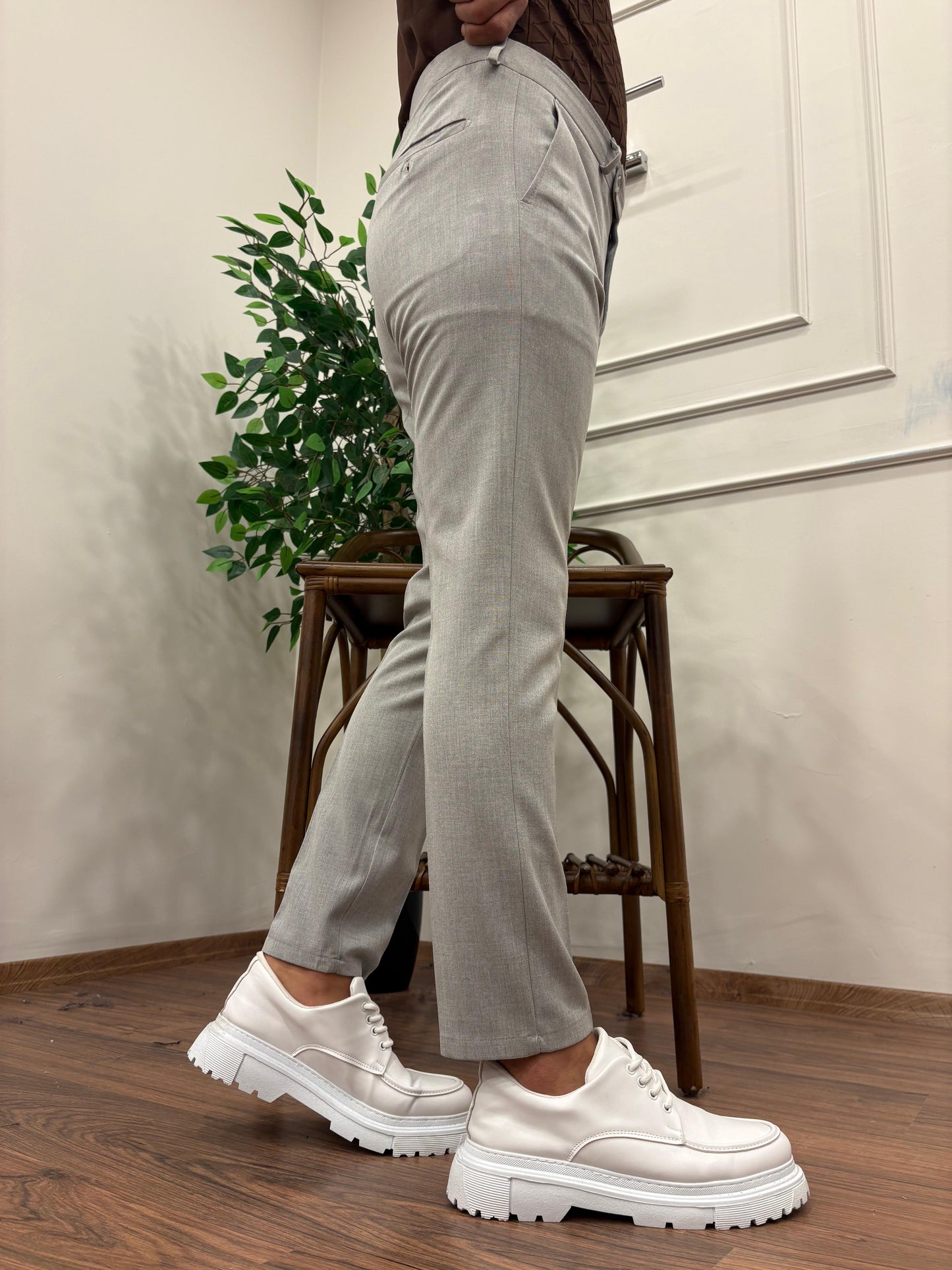 DİL DETAYLI KUMAŞ PANTOLON GRİ