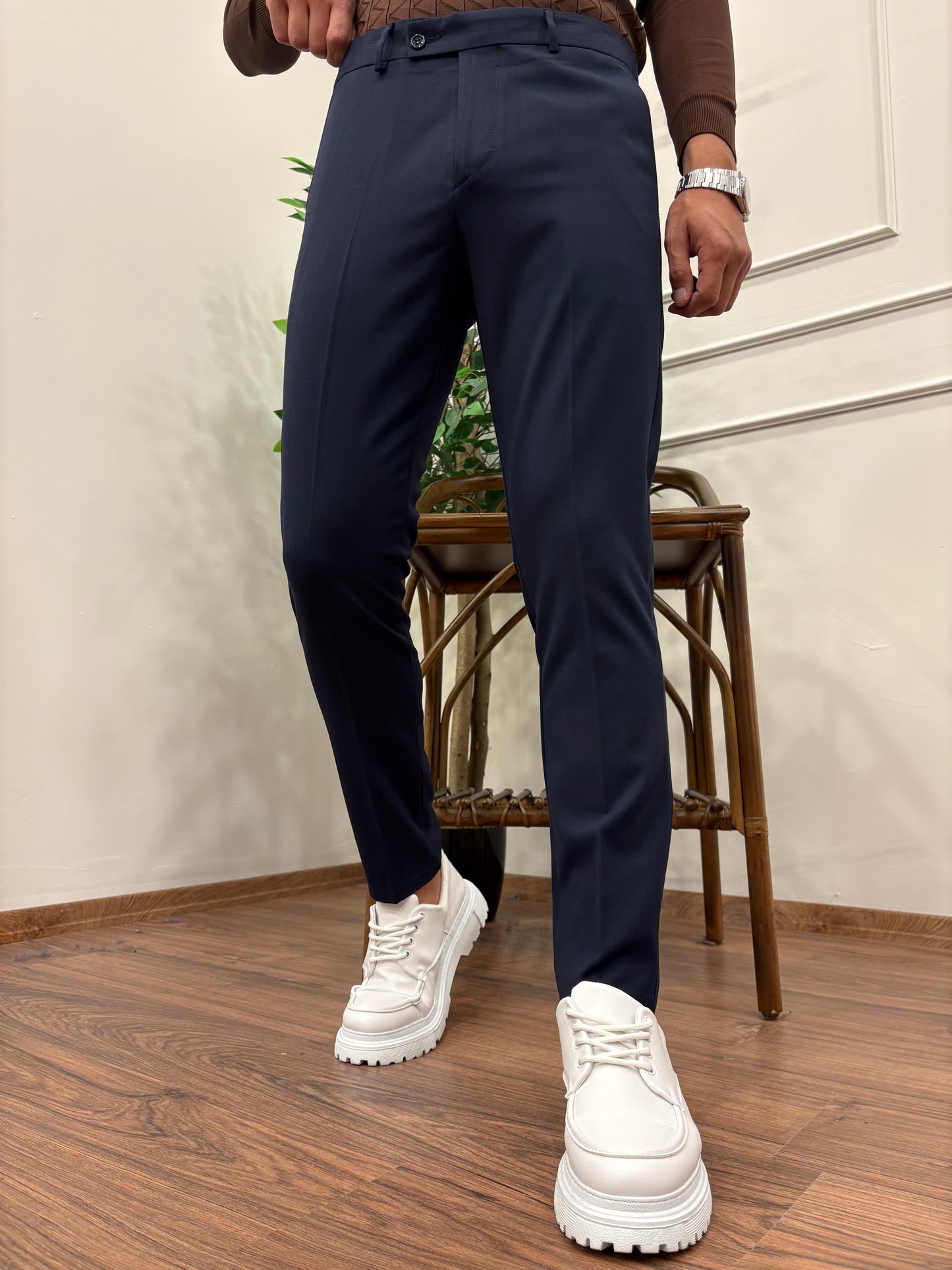 DİL DETAYLI KUMAŞ PANTOLON LACİVERT